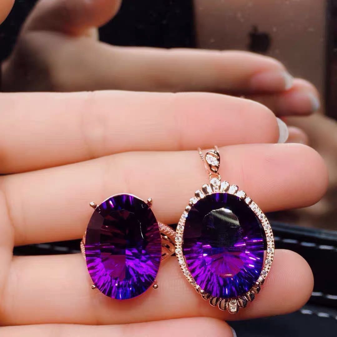 925 Silver Crystal Pendant And Ring Two-Piece Set: 925 Silver Crystal Pendant And Ring Two-Piece Set ****** Metal: 925 Silver / Main Stone: Crystal / Color: Purple