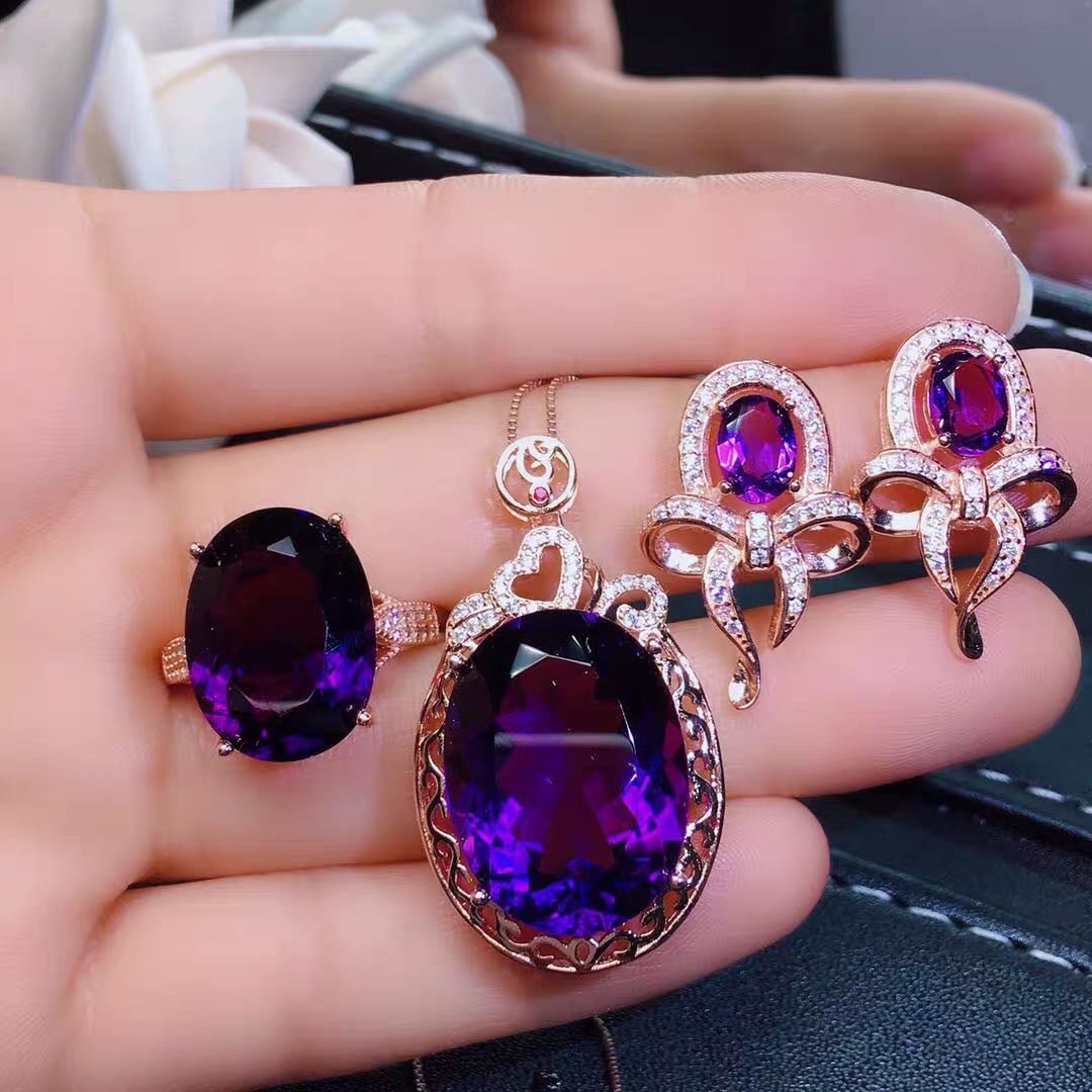 925 Silver Crystal Necklace Earrings and Ring Three-Piece Set: 925 Silver Crystal Necklace Earrings and Ring Three-Piece Set ****** Metal: 925 Silver / Main Stone: Crystal / Color: Purple