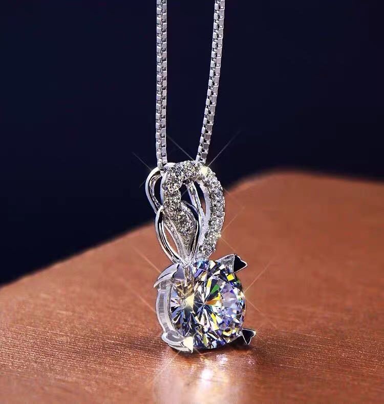 925 Silver Gem Pendant: 925 Silver Gem Pendant ****** Metal: 925 Silver / Main Stone: Moissanite / Main Stone Size: 8*8mm