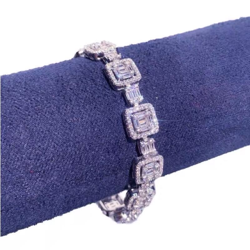 925 Silver Gem Bracelet: 925 Silver Gem Bracelet ****** Metal: 925 Silver / Main Stone: Gem / Length : 17cm / Width : 9mm