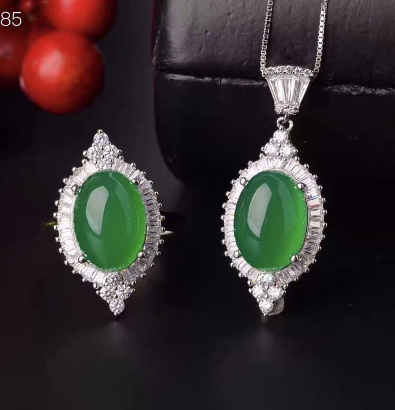 925 Silver Jade Pendant And Ring Two-Piece Set (1 of 4)