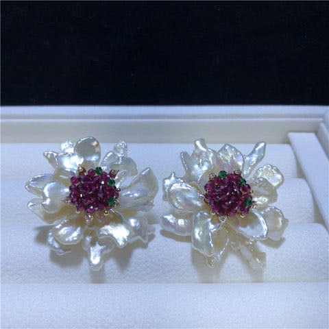 Natural Irregular Pearl Crystal 925 Silver Earrings: Natural Irregular Pearl Crystal 925 Silver Earrings ****** Metal: Natural Irregular Pearl / Color: White / Diameter 30mm