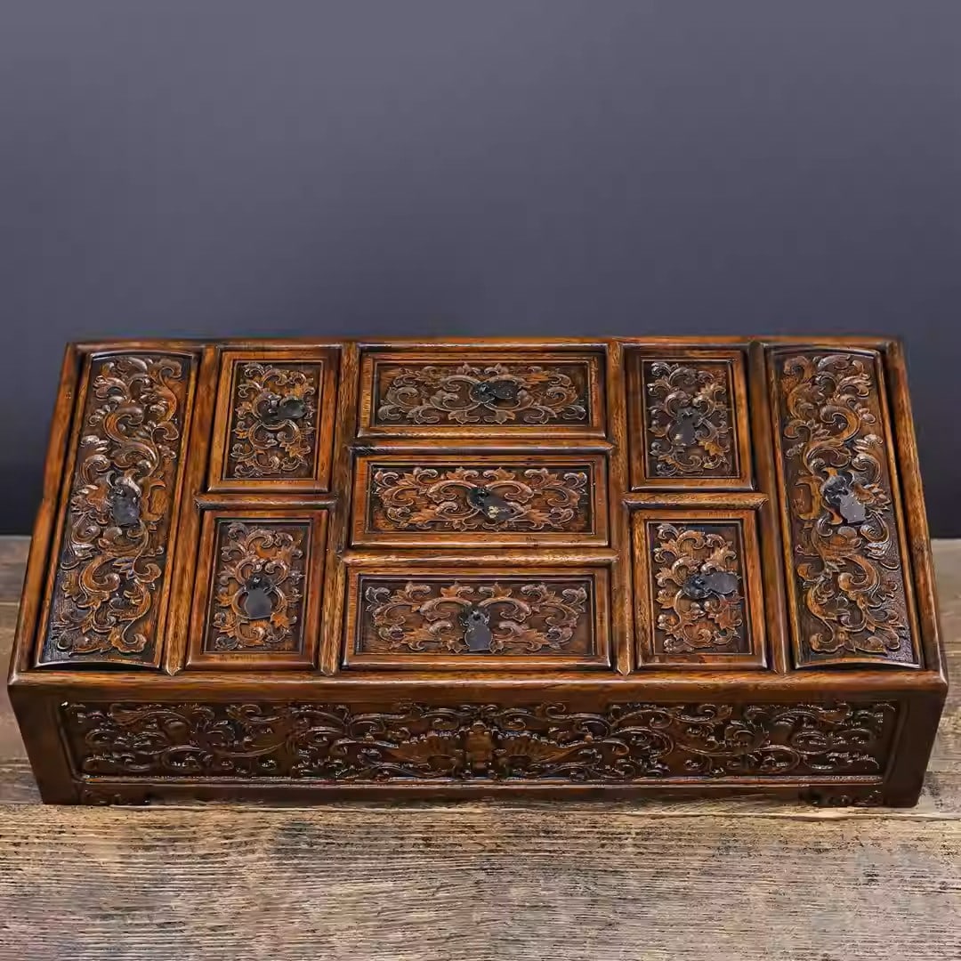 Rosewood jewelry box with multiple drawers: Length 50 cm, width 25 cm, height 12 cm, weight 4310 grams.