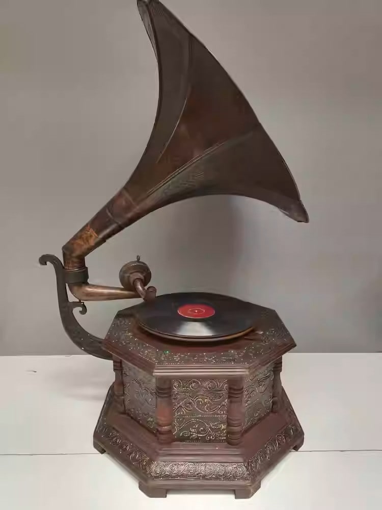 Solid wood, copper-clad, hand-cranked record player - 5
