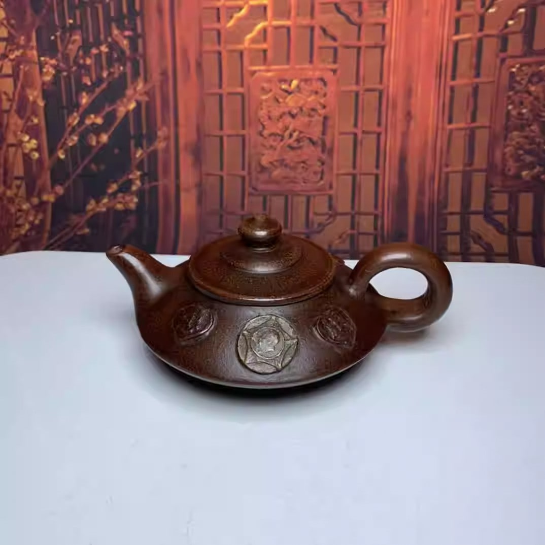 Yixing Cultural Revolution-era Zisha Teapot: Base mark: Gu JingzhouCapacity: Approximately 300ccZisha clay type: Purple clay