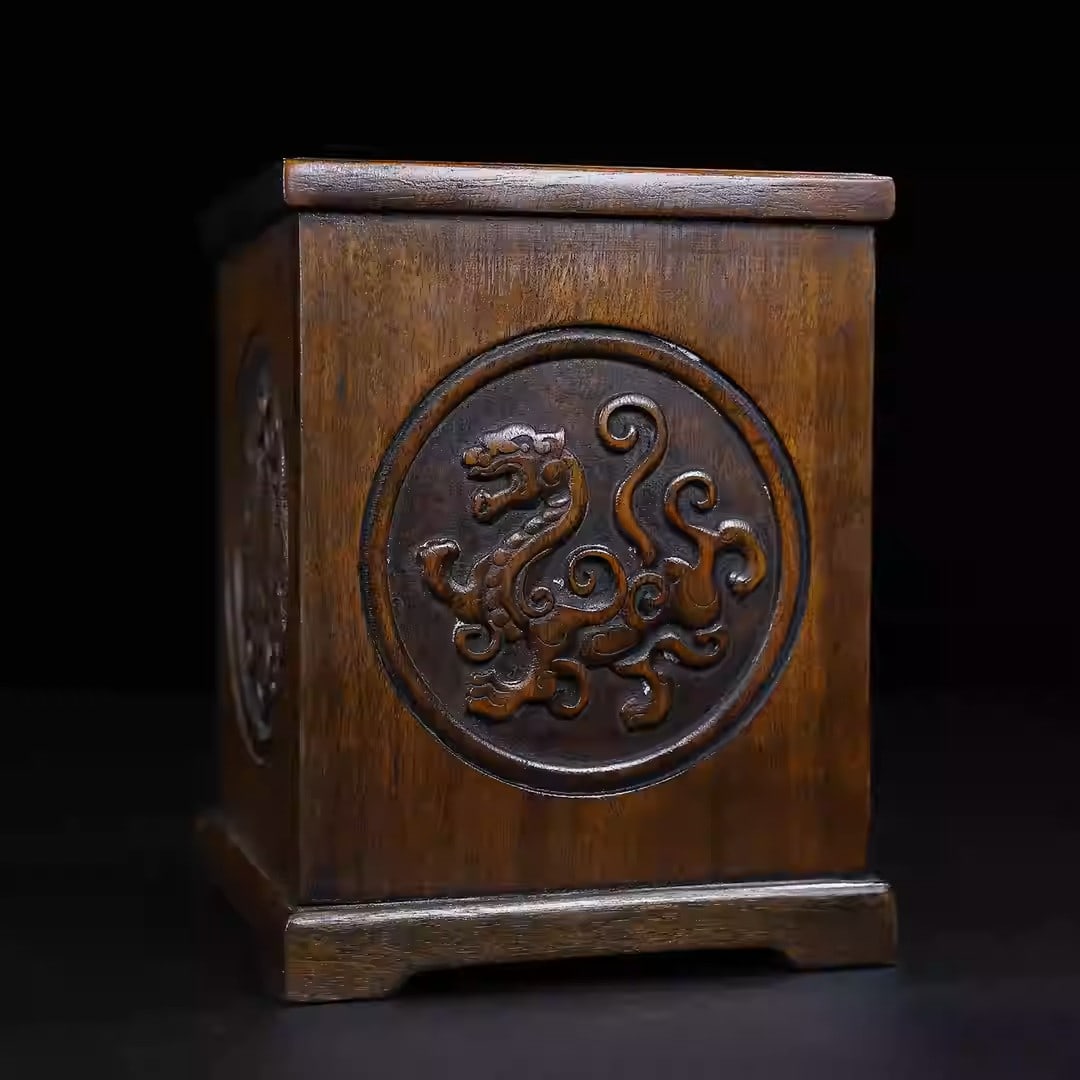Rosewood square pen holder carved with the Four Mythical Beasts: Dimensions: Length 14cm, Width 14cm, Height 17.5cm
