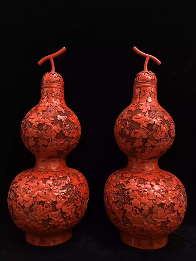 A pair of carved red lacquerware ornaments: Dimensions: Width 26cm, Height 65cm, Total Weight: 7800g