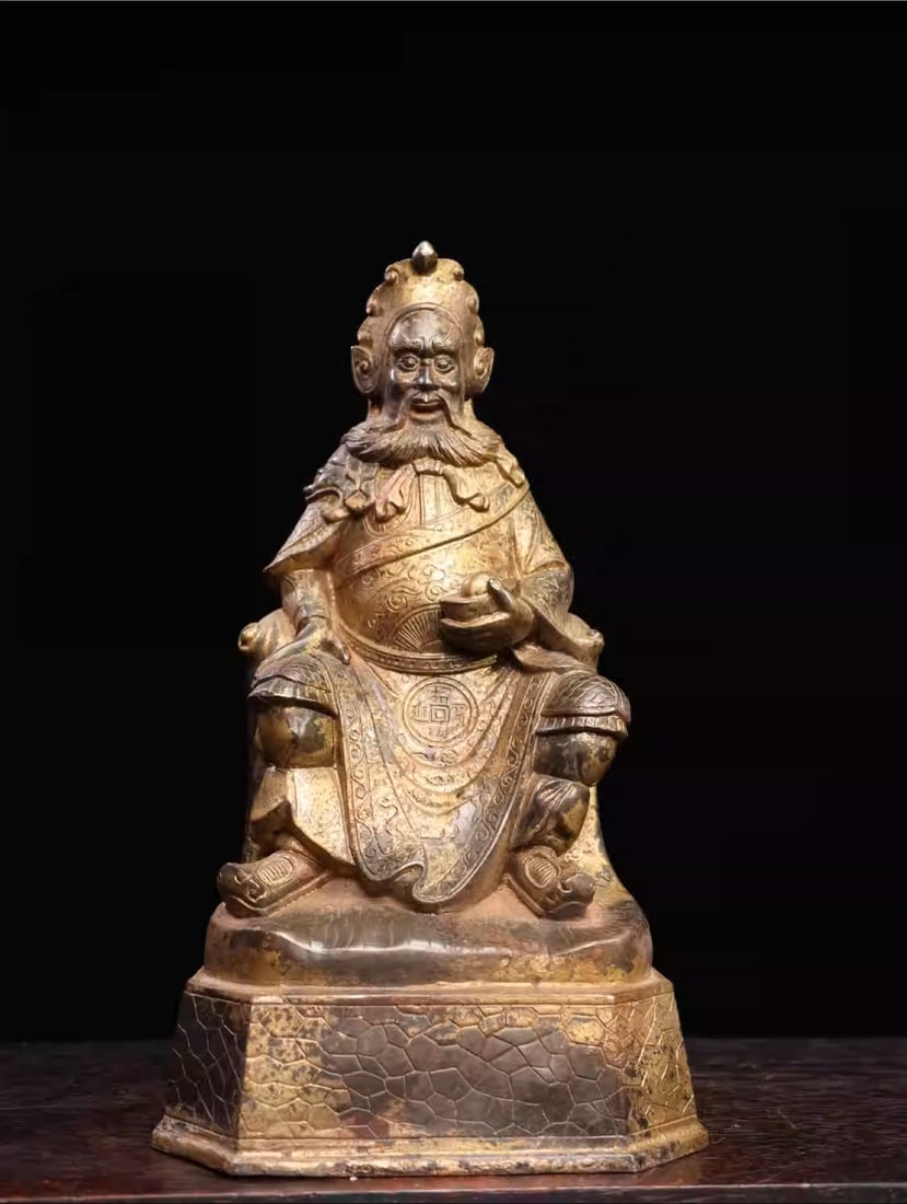 Pure copper gilded wealth god Buddha statue: Dimensions: Length 17cm, Width 15cm, Height 30cm, Weight: 3040g