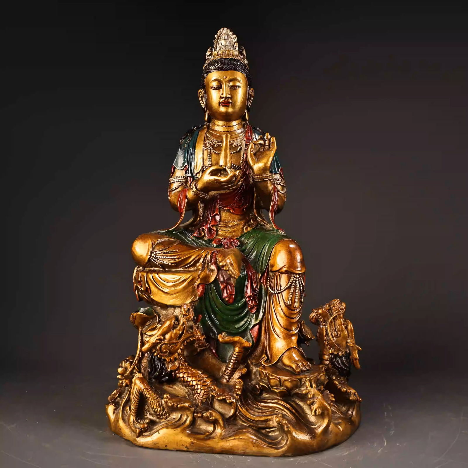 Pure copper relief engraving and gilded painting seated Guanyin Buddha statue: Dimensions: Height 37cm, Width 21cm, Weight: 4200g