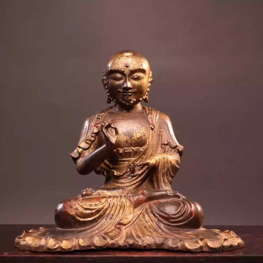 Pure copper gilded cinnabar Bodhidharma statue: Dimensions: Length 27cm, Width 16cm, Height 24cm Weight: 3180g