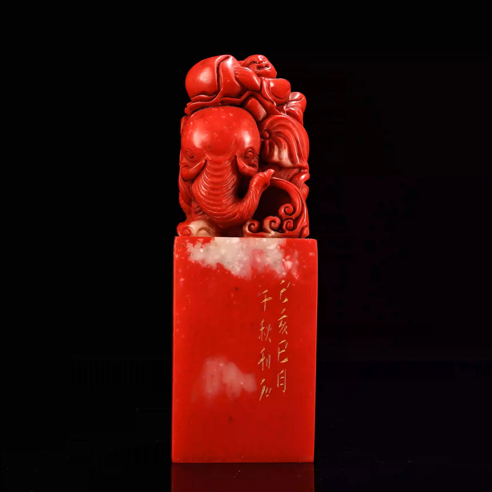 Chicken blood stone carved elephant button seal: Dimensions: Height 15cm, Width 5cm, Weight: 900g
