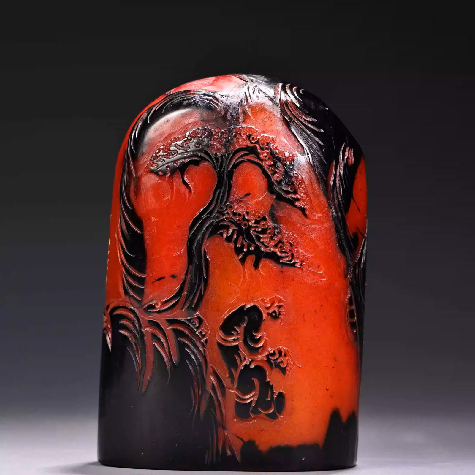 Red Tianhuang stone relief carving seal: Dimensions: Height 10cm, Width 8cm, Weight: 900g