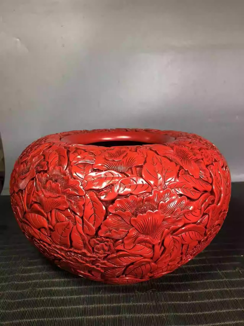 Carved red lacquerware jar ornament (1 of 5)