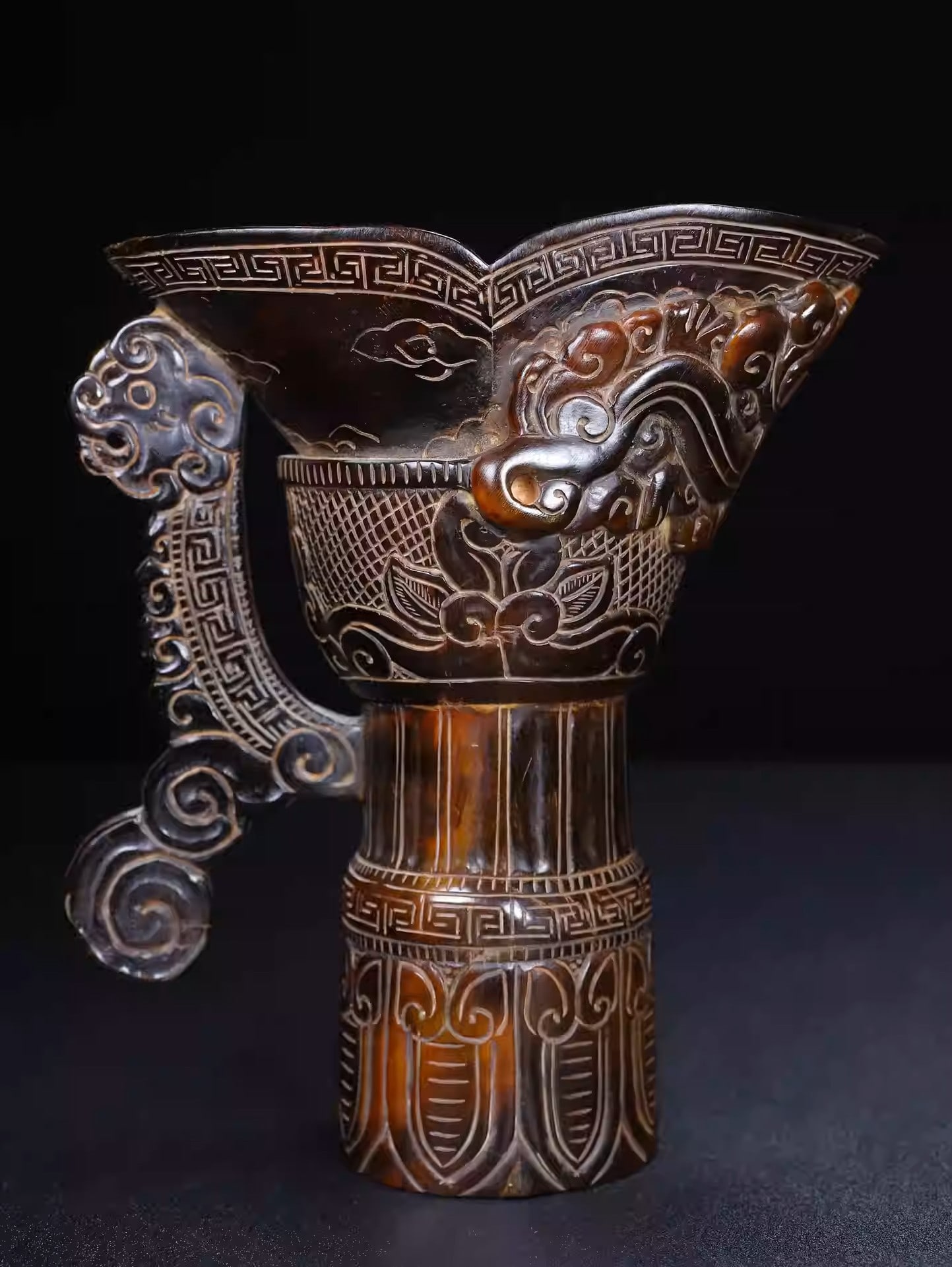 Carved Ox Horn Beast-Motif Cup Ornament: Dimensions: Height 19cm, Width 17cm, Weight: 800g