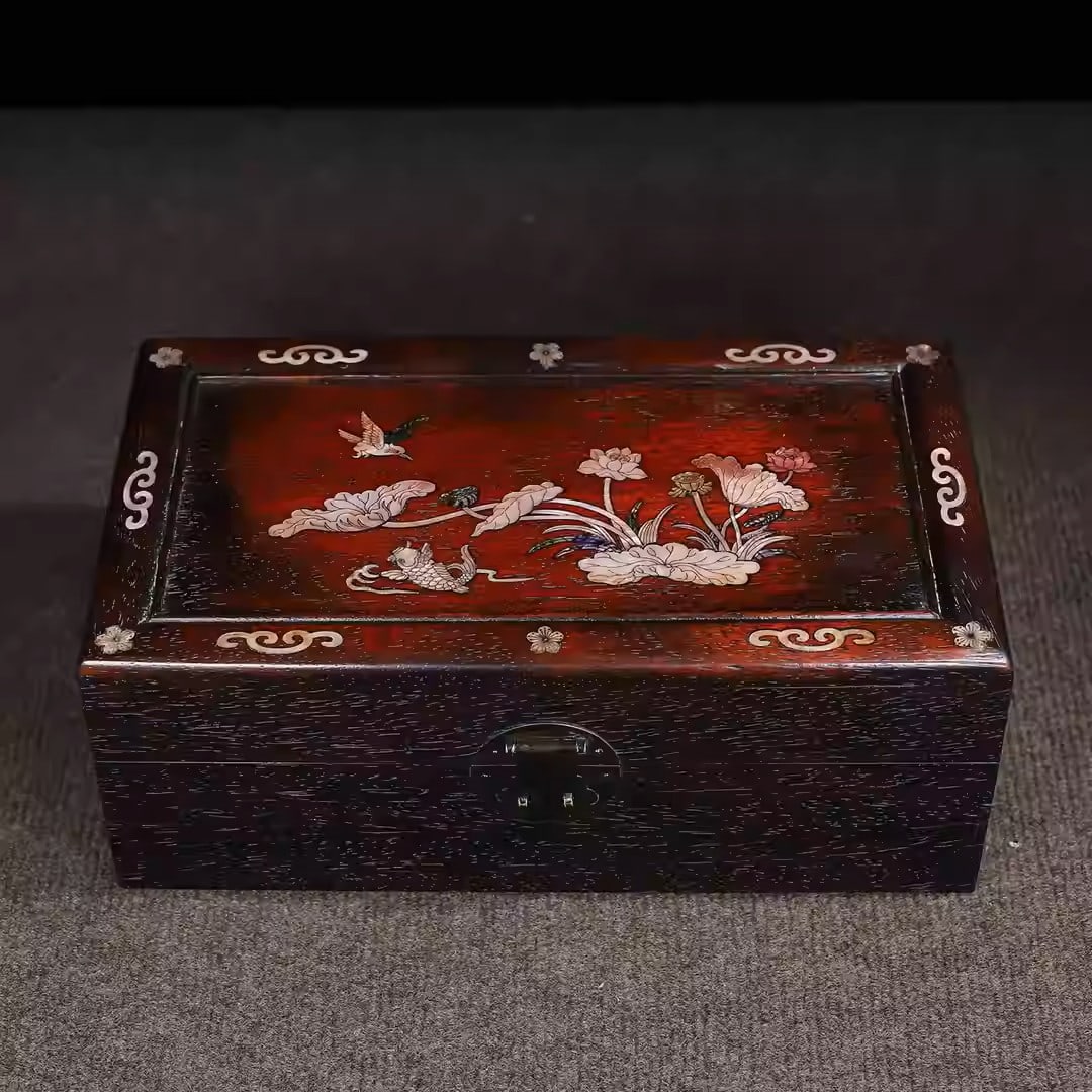 Rosewood storage box inlaid with mother-of-pearl floral and bird motifs: Dimensions: Length 30cm, Width 17cm, Height 11.5cm