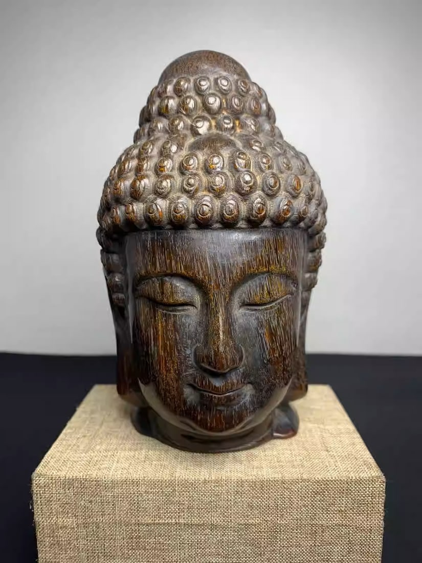 Ox horn carved Buddha head ornament: Dimensions: Width 7.5cm, Height 14.5cm