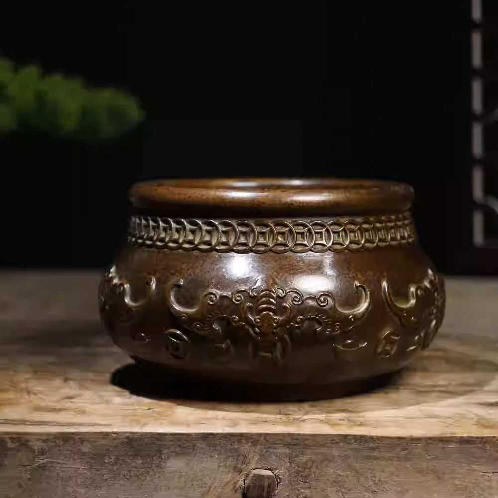 Pure copper embossed incense burner with five blessings for attracting wealth: Diameter: 10.5 cm Body diameter: 12.5 cm Height: 7.5 cm Weight: 730g