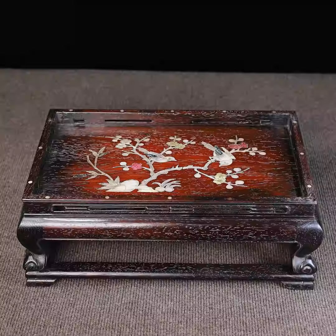 Rosewood tea table inlaid with colorful seashells: Dimensions: Length 40.5cm, Width 25.5cm, Height 15cm
