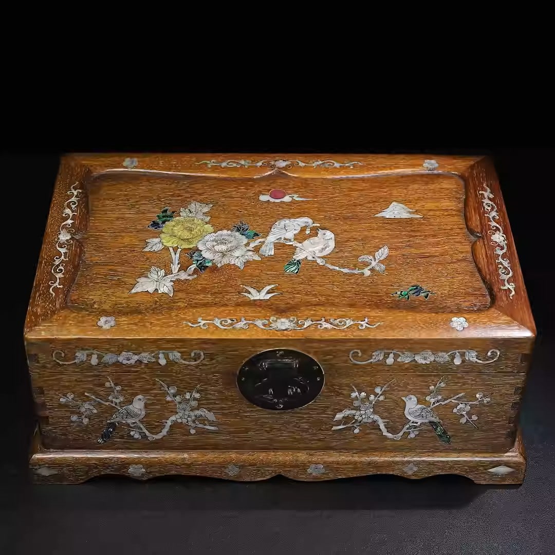 Rosewood jewelry box inlaid with mother-of-pearl floral and bird motifs: Dimensions: Length 42cm, Width 27cm, Height 16.5cm