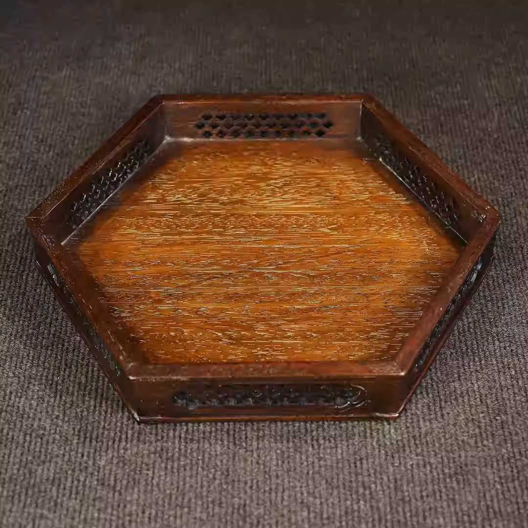 Rosewood carved hexagonal tea tray: Dimensions: Length 32.5cm, Width 28.5cm, Height 4.6cm