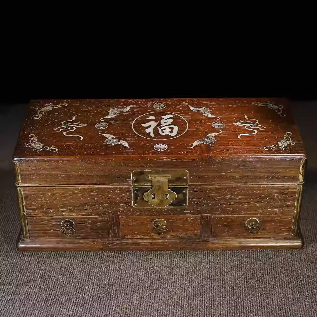 Rosewood jewelry box inlaid with mother-of-pearl: Dimensions: Length 52cm, Width 23cm, Height 20cm