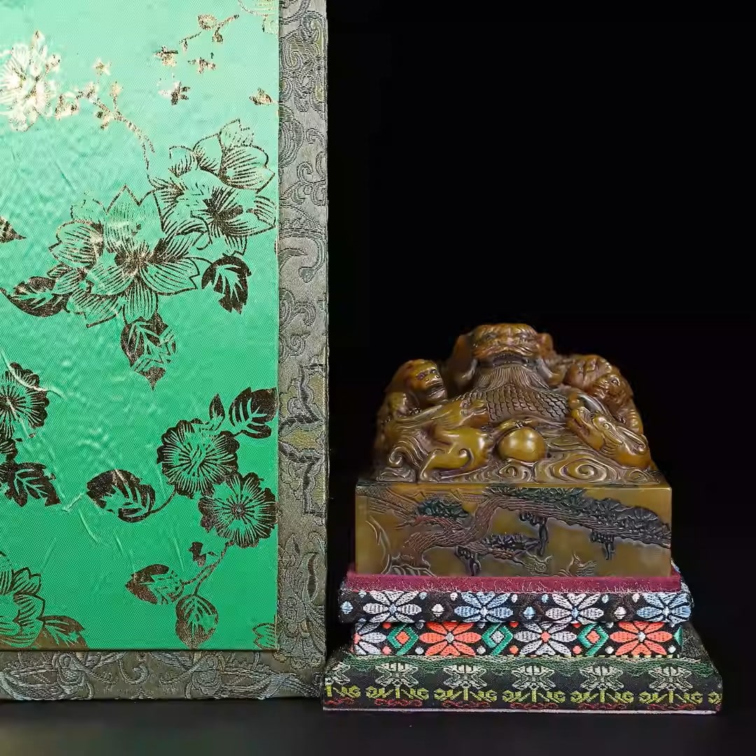 Shoushan Stone Five Dragons Playing with a Pearl Seal Ornament: Dimensions: Length 12cm, Width 12cm, Height 10cm Weight: 2238g