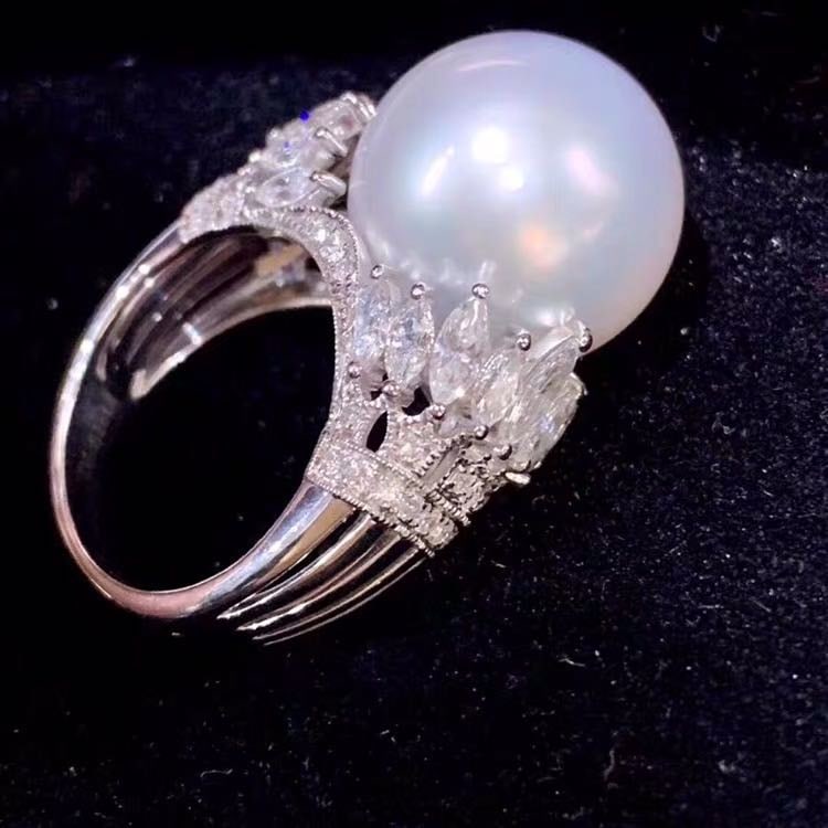 Natural Pearl 925 Silver Ring: Natural Pearl 925 Silver Ring ****** Metal: Natural Pearl / Color: White / Pearl Diameter 12mm