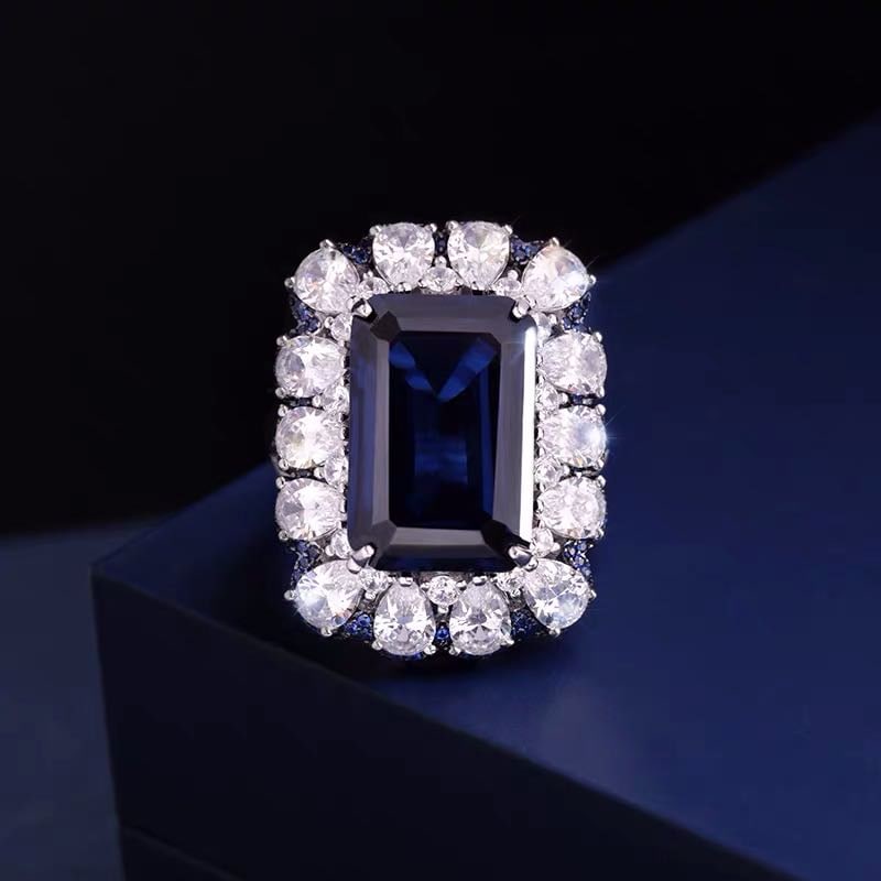 925 Silver Tanzanite Ring: 925 Silver Tanzanite Ring ****** Metal: 925 Silver / Main Stone: Tanzanite / Color: Blue / Size: 20*29mm / Diameter 17mm