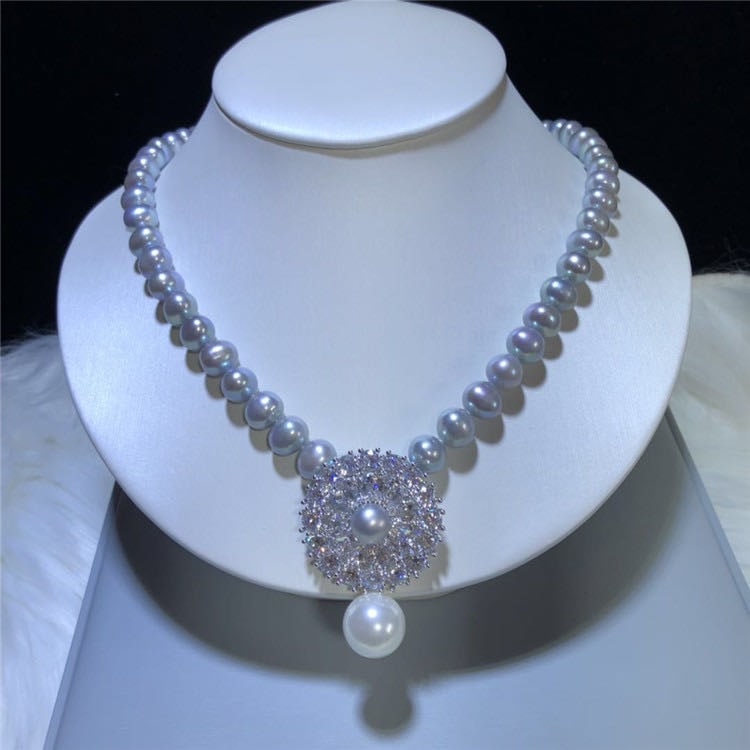 Natural Gray Pearl Necklace 925 Silver Pendant: Natural Gray Pearl Necklace 925 Silver Pendant ****** Metal: Natural Pearl / Color: Gray / Pearl Diameter 10mm, Necklace Length 45mm