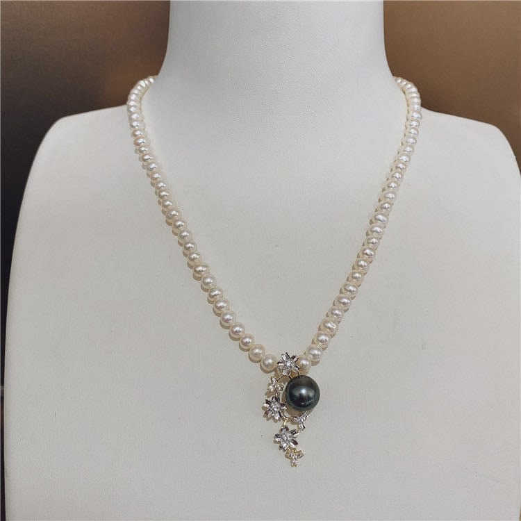 Natural Pearl Necklace Black Pearl 925 Silver Pendant: Natural Pearl Necklace Black Pearl 925 Silver Pendant ****** Metal: Natural Pearl / Color: White / Pearl Diameter 7mm, Necklace Length 45mm