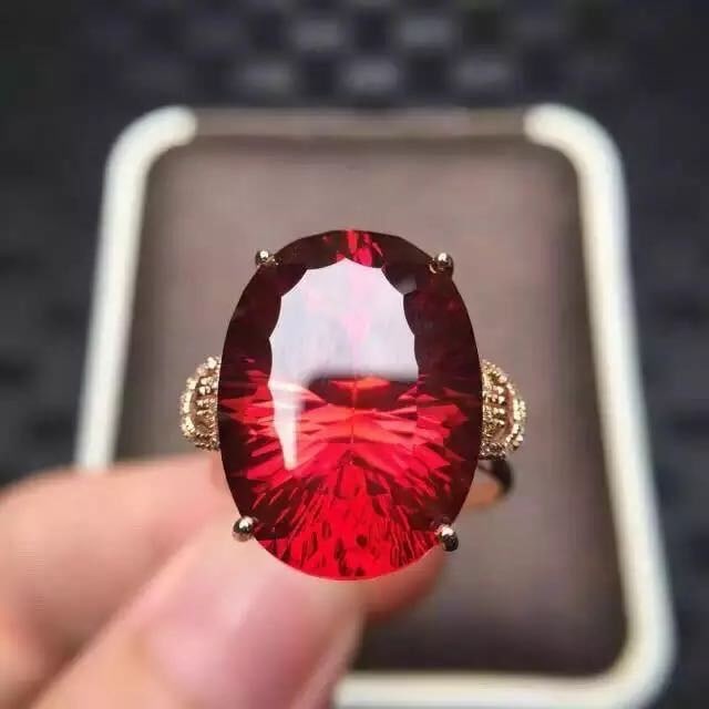 925 Silver Ruby Ring: 925 Silver Ruby Ring ****** Metal: 925 Silver / Main Stone: Ruby / Color: Red