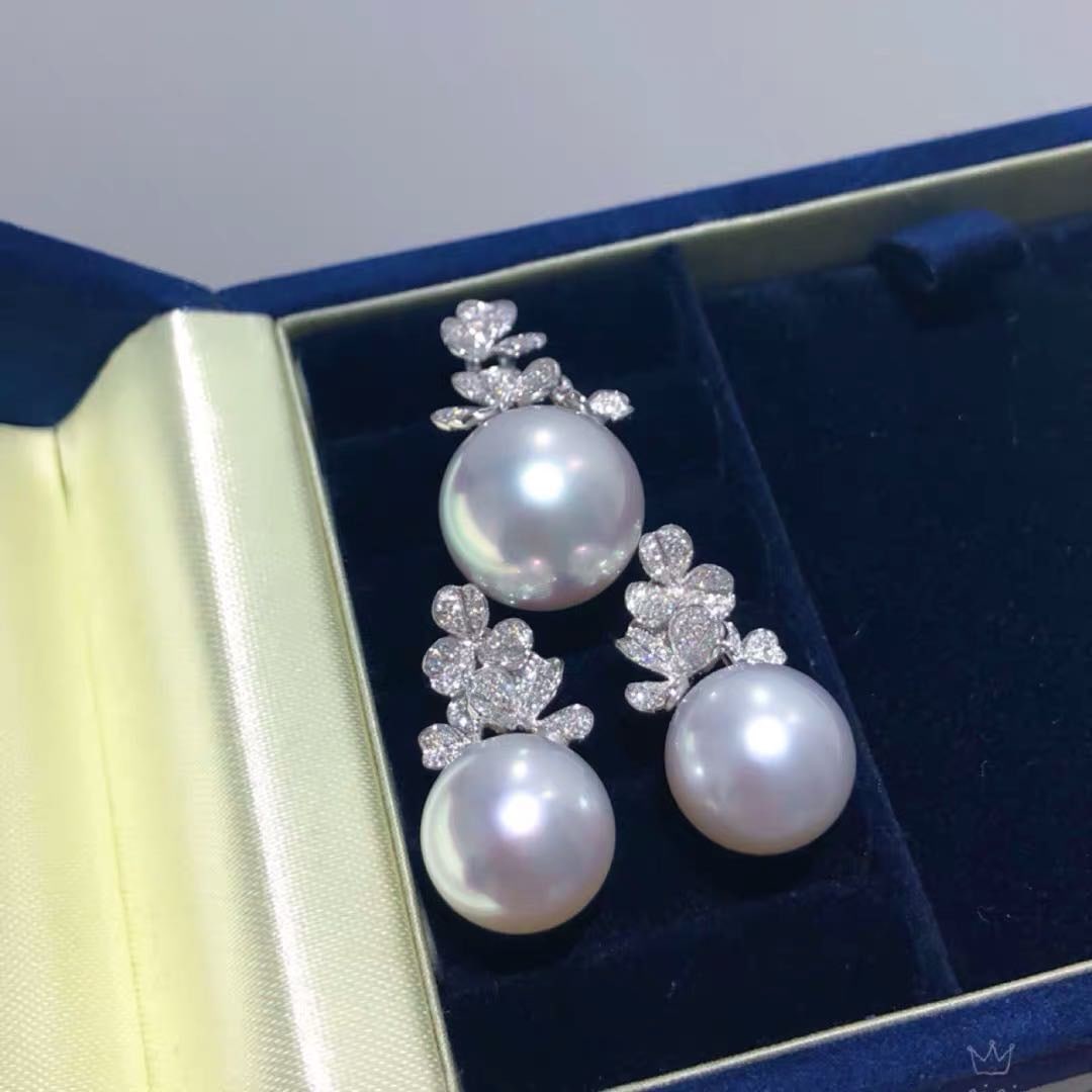 Australian White Pearl 925 Silver Pendant and Earrings Two-Piece Set (1 of 3)