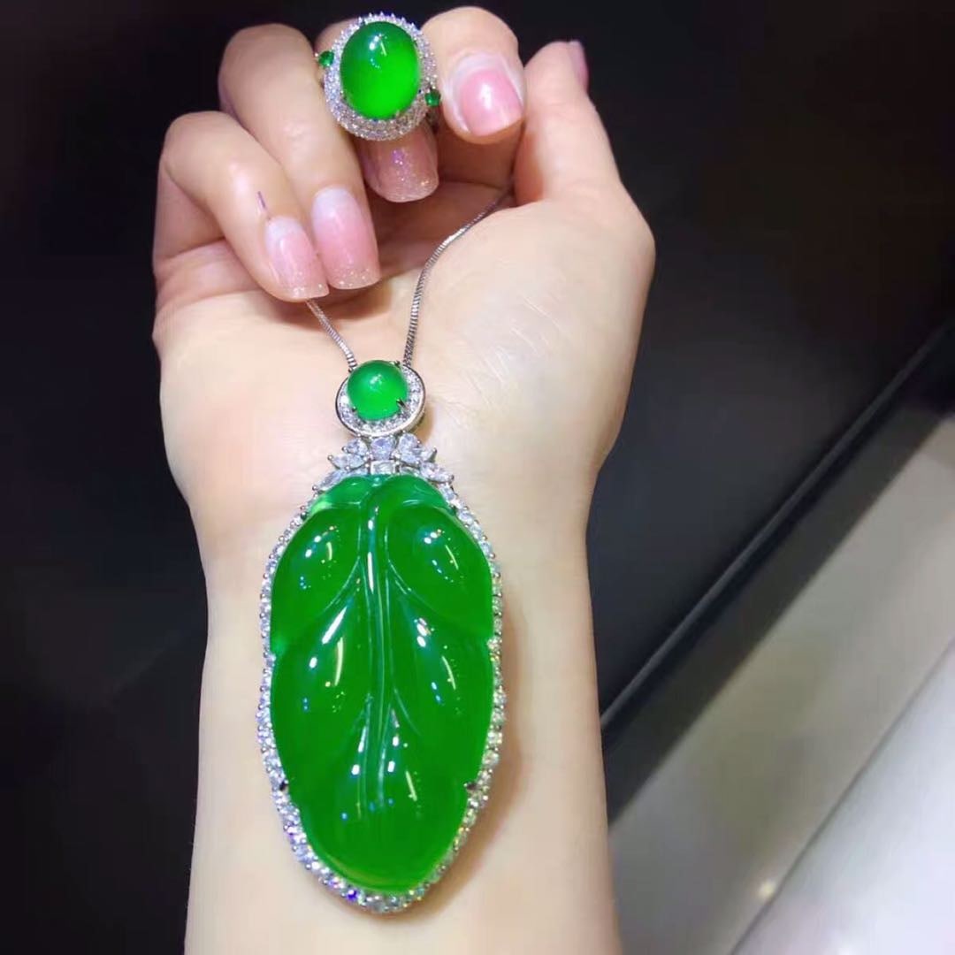 925 Silver Jade Pendant And Ring Two-Piece Set (1 of 3)