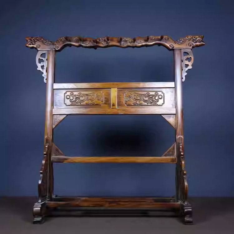 Rosewood intricately carved double-dragon pen holder: Length 45 cm, width 15 cm, height 44 cm, weight 1220 grams.