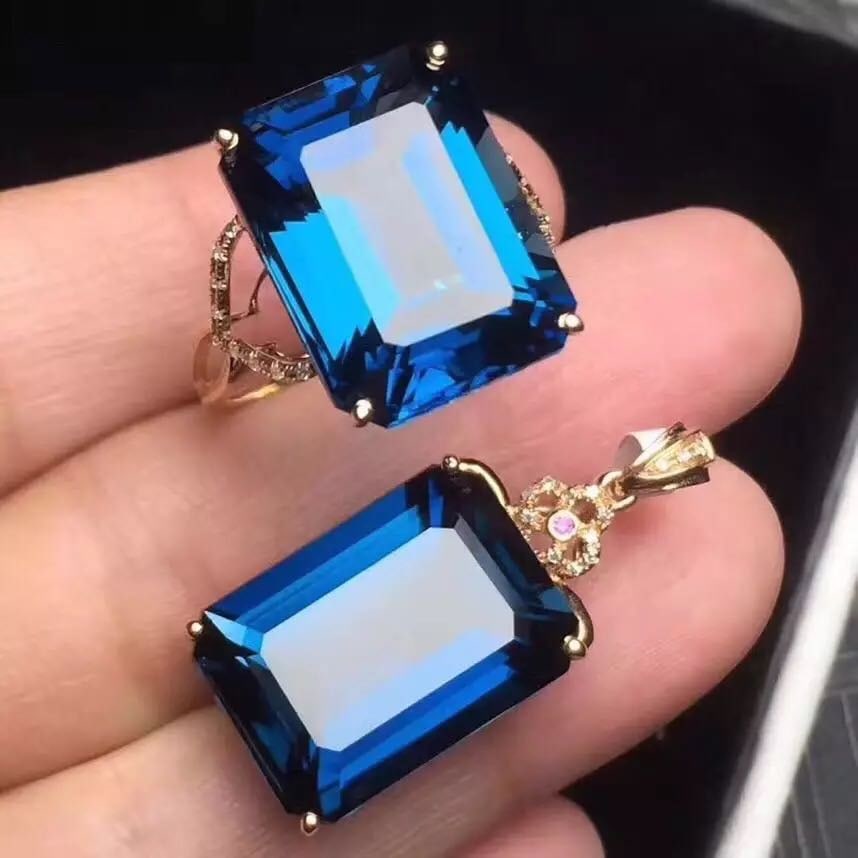 925 Silver London Topaz Pendant And Ring Two-Piece Set: 925 Silver London Topaz Pendant And Ring Two-Piece Set ****** Metal: 925 Silver / Main Stone: London Topaz / Color: Blue