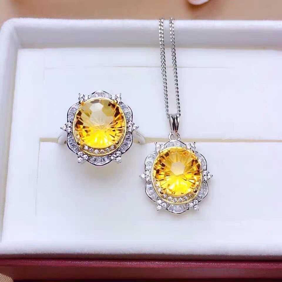 925 Silver Crystal Pendant And Ring Two-Piece Set: 925 Silver Crystal Pendant And Ring Two-Piece Set ****** Metal: 925 Silver / Main Stone: Crystal / Color: Yellow / Main Stone Size: 10*10mm