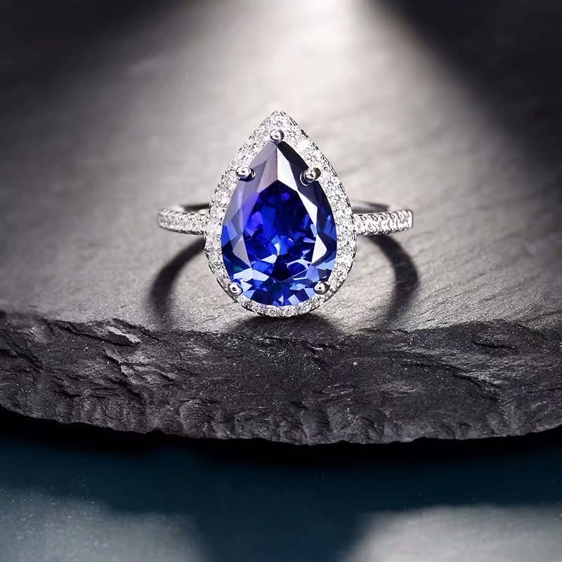925 Silver Tanzanite Ring: 925 Silver Tanzanite Ring ****** Metal: 925 Silver / Main Stone: Tanzanite / Color: Blue / Size: 10*16mm / Diameter 17mm