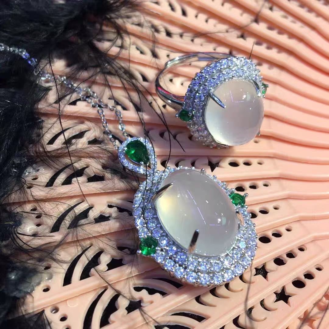 925 Silver Jade Pendant And Ring Two-Piece Set (1 of 5)