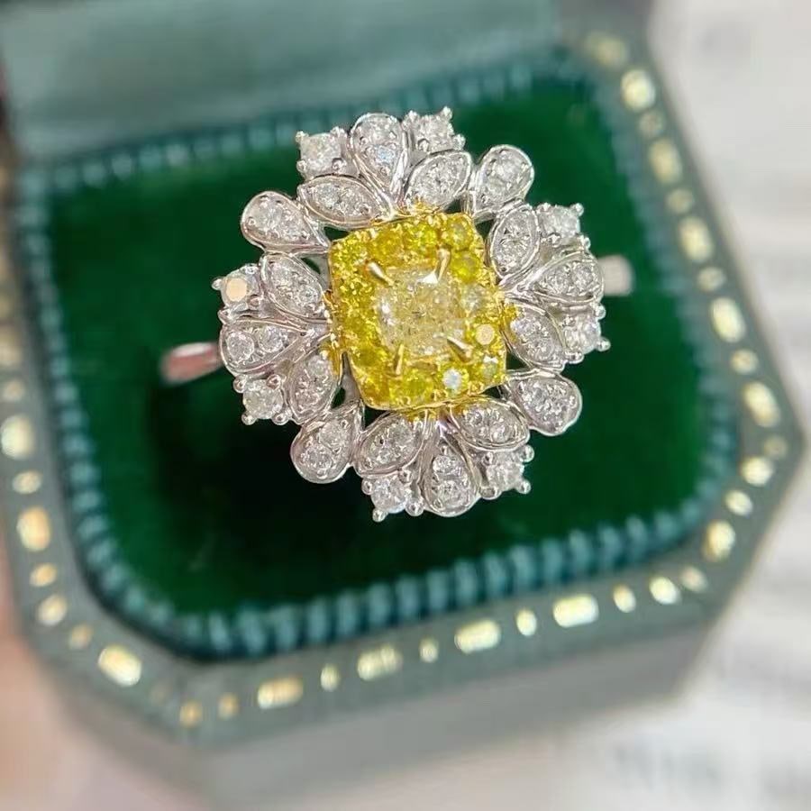 Yellow Gemstone Ring: Yellow Diamond Ring