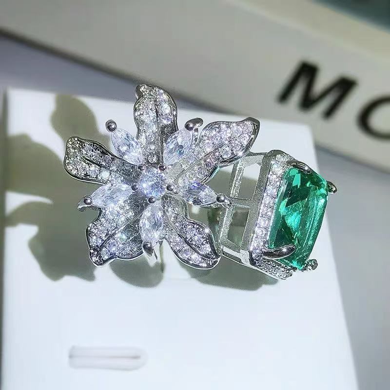 Emerald Ring: Emerald Ring
