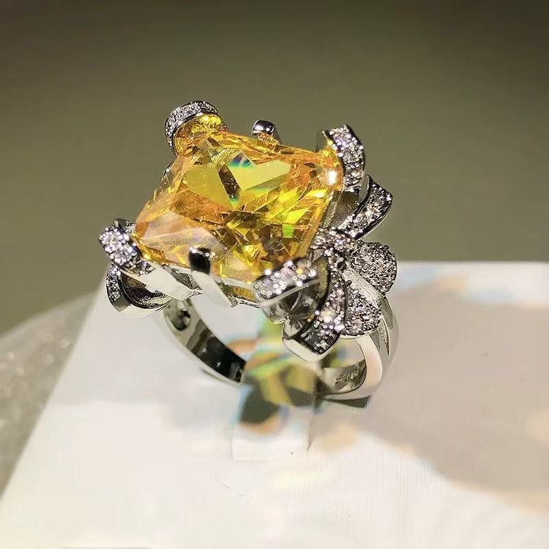 Yellow Gemstone Ring - 3
