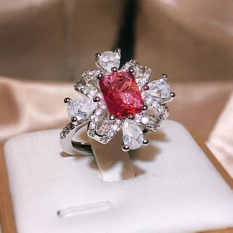 Ruby Flower Ring: Ruby Flower Ring