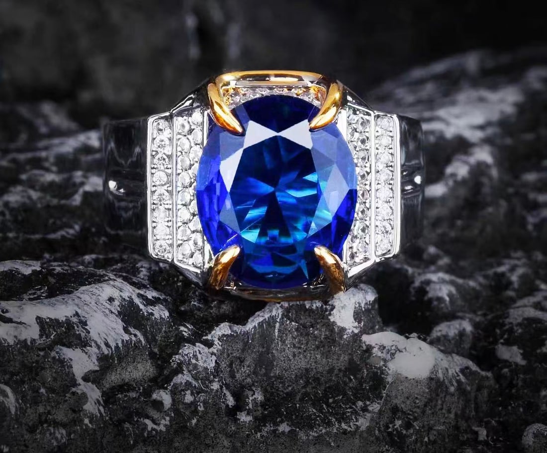 Sapphire Ring: Sapphire Ring