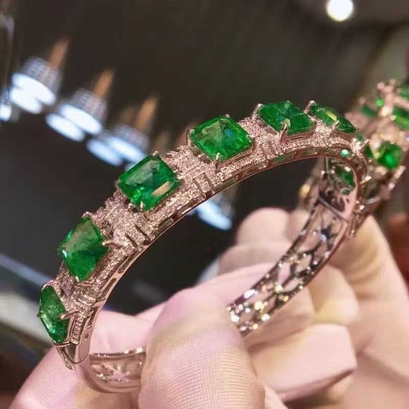 Emerald Bracelet: Emerald Bracelet