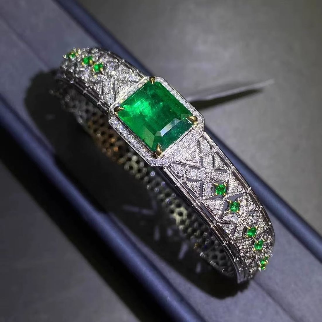Emerald Bracelet - 2