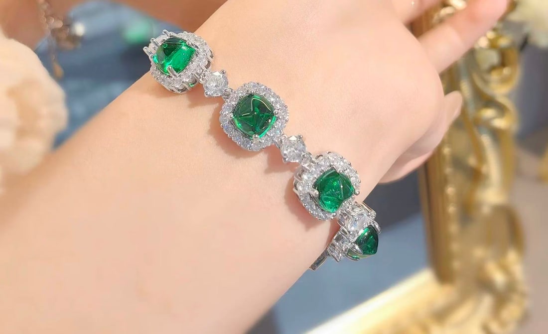 Emerald Bracelet: Emerald Bracelet