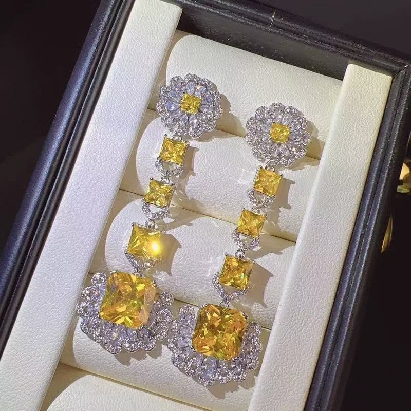 Yellow Gemstone Earring: Yellow Gemstone Earring