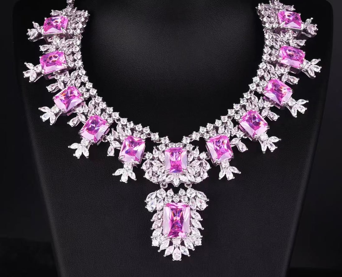 Pink Gemstone Necklace: Pink Gemstone Necklace