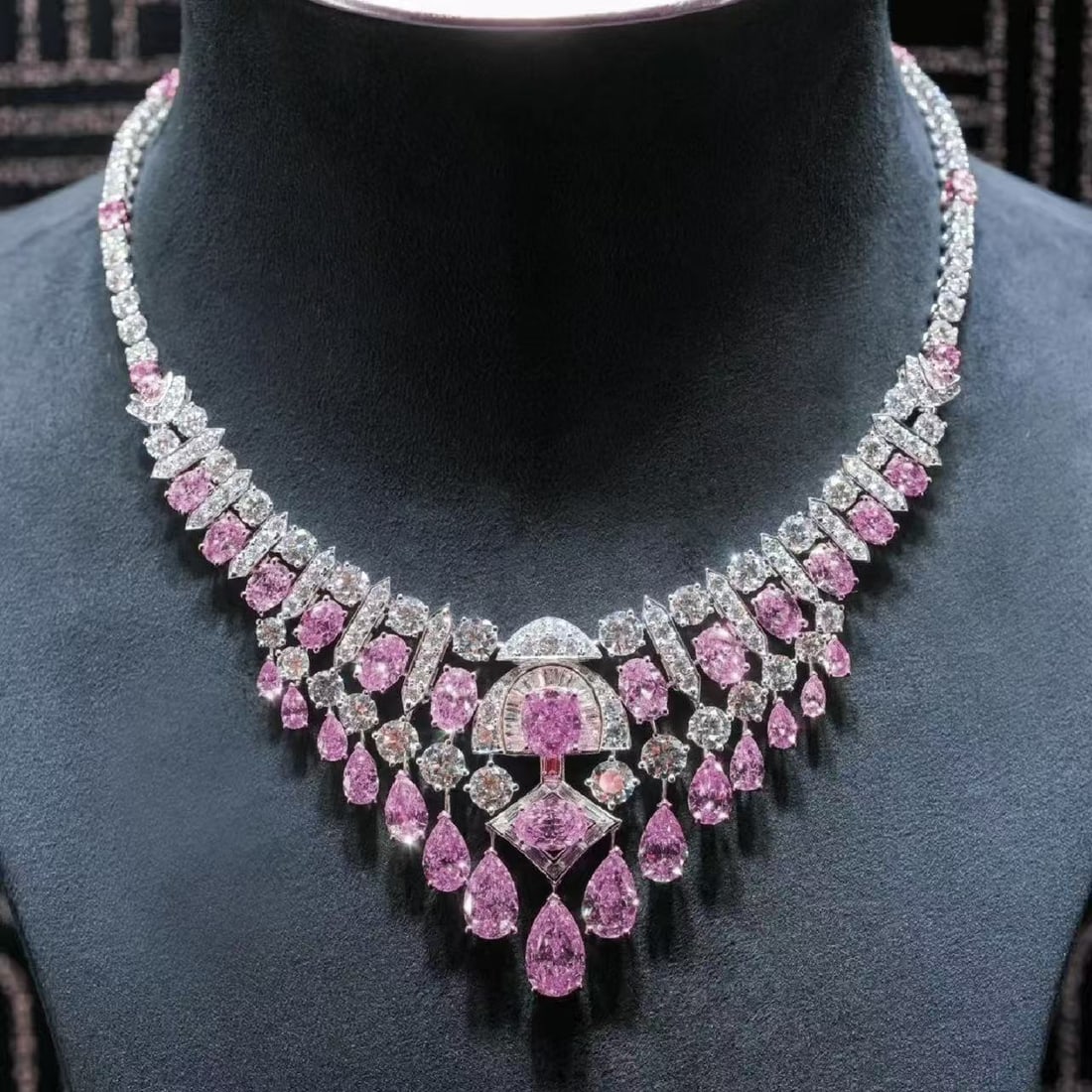 Pink Gemstone Necklace: Pink Gemstone Necklace
