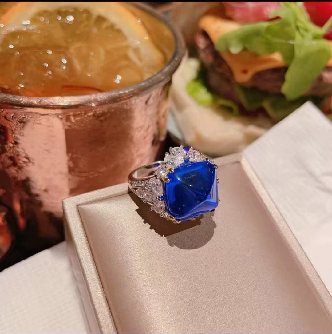 Sapphire Ring: Sapphire Ring